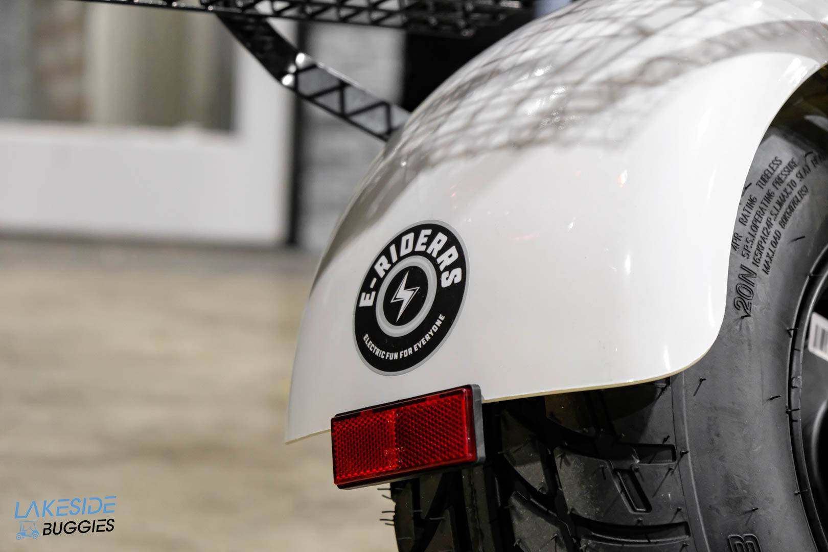 E-Rider Electric Personal Transportation Scooter White PN# R2WSP3000PA080852 -  E-Riderrs at LakesideBuggies.com